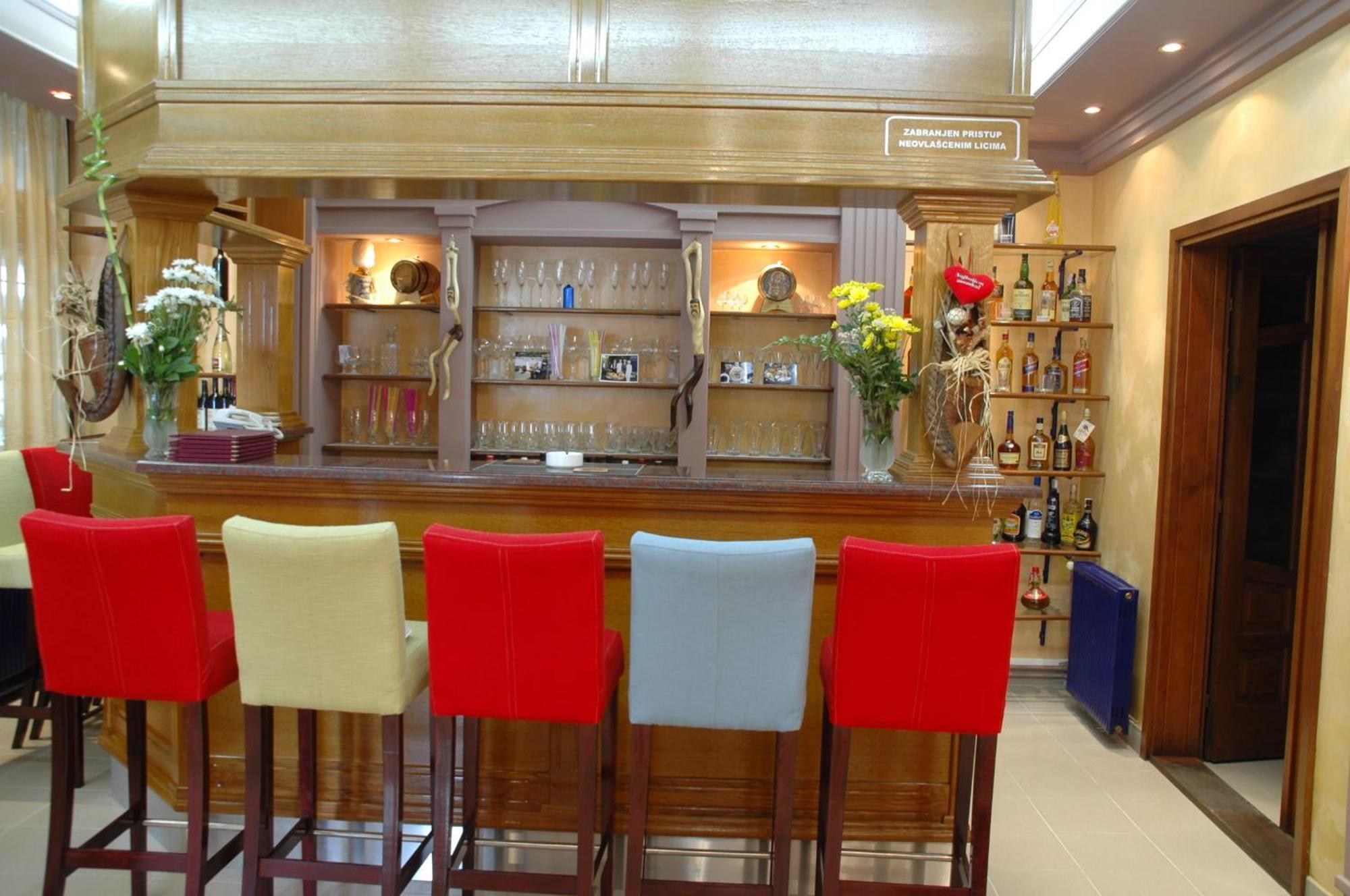 Hotel Tehnograd Kraljevo Extérieur photo