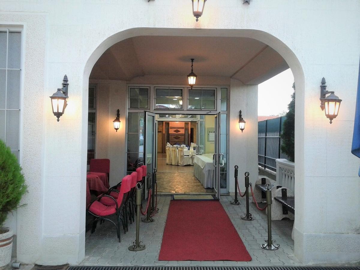 Hotel Tehnograd Kraljevo Extérieur photo